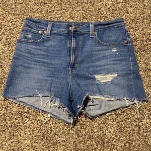 Levi cutoff shorts